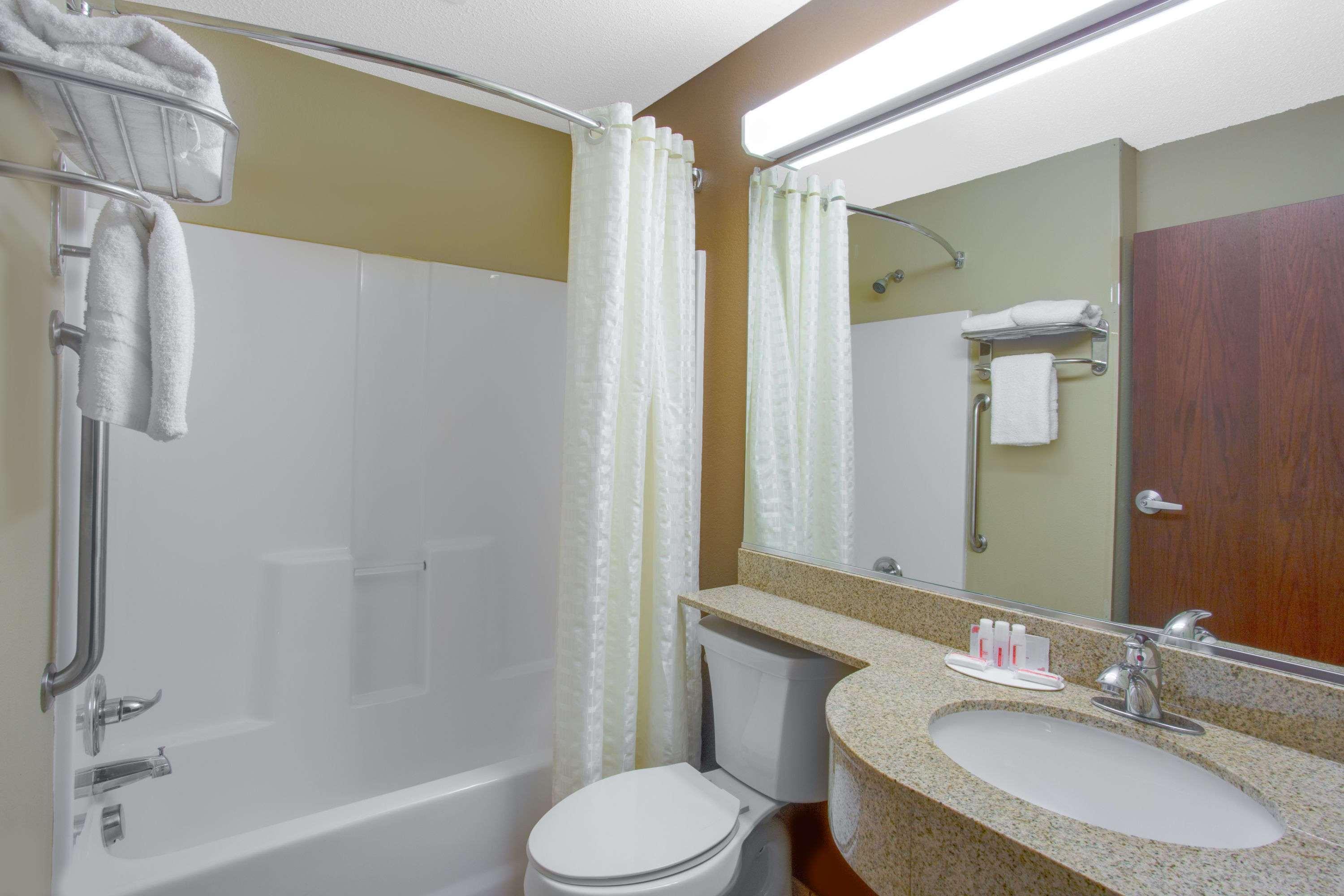 Microtel Inn & Suites By Wyndham Harrisonburg Extérieur photo