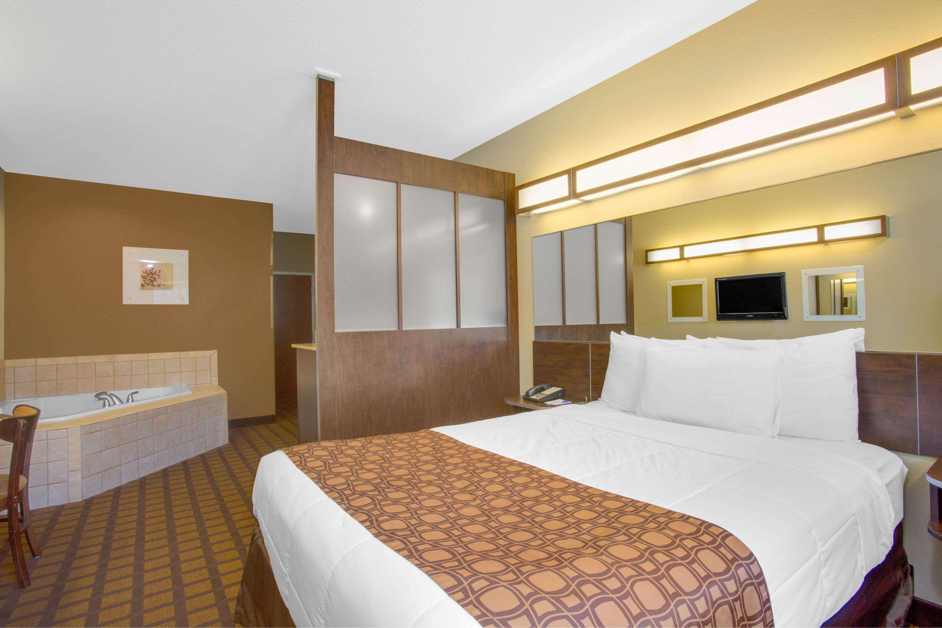 Microtel Inn & Suites By Wyndham Harrisonburg Extérieur photo