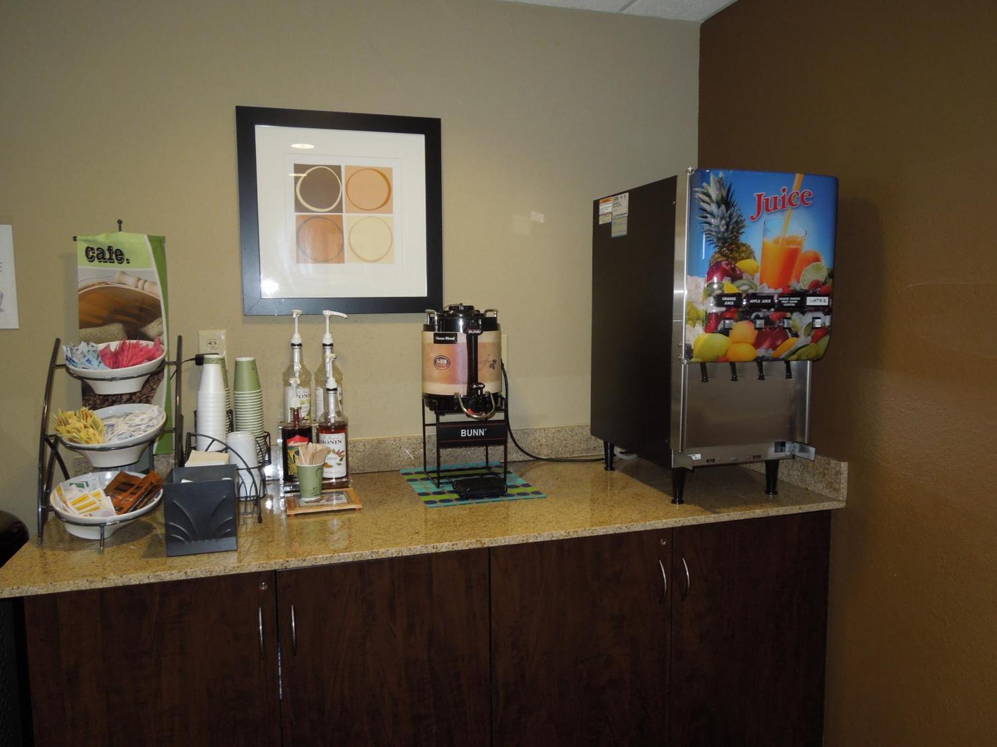 Microtel Inn & Suites By Wyndham Harrisonburg Extérieur photo