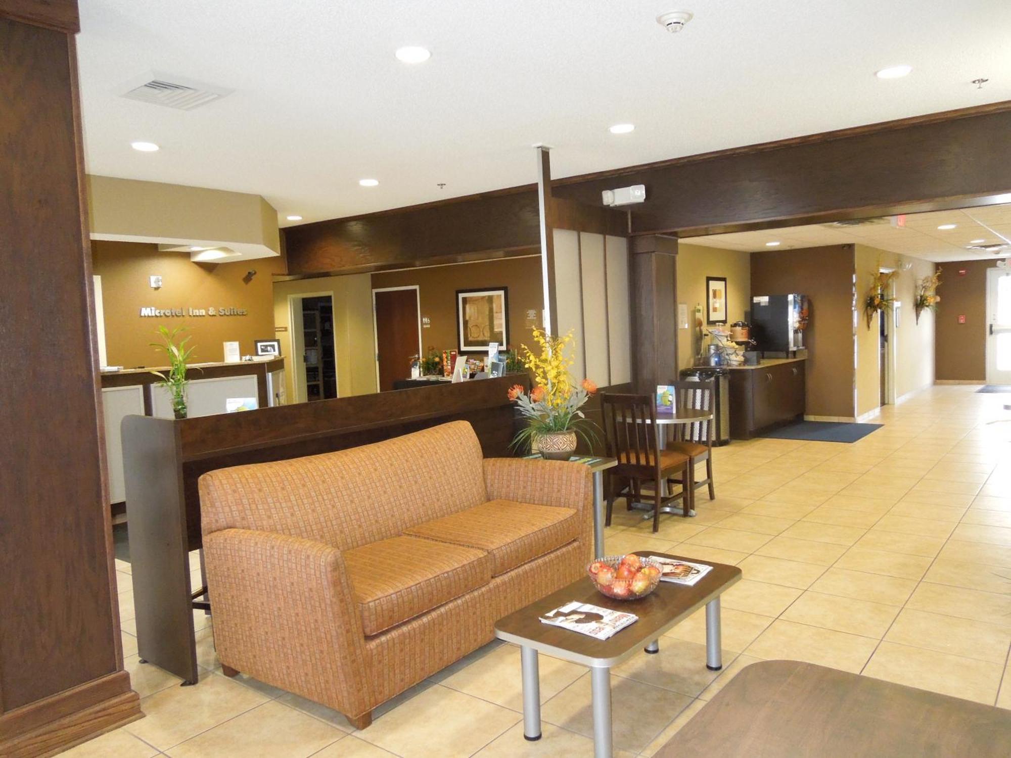 Microtel Inn & Suites By Wyndham Harrisonburg Extérieur photo