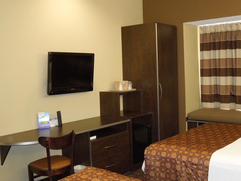 Microtel Inn & Suites By Wyndham Harrisonburg Extérieur photo