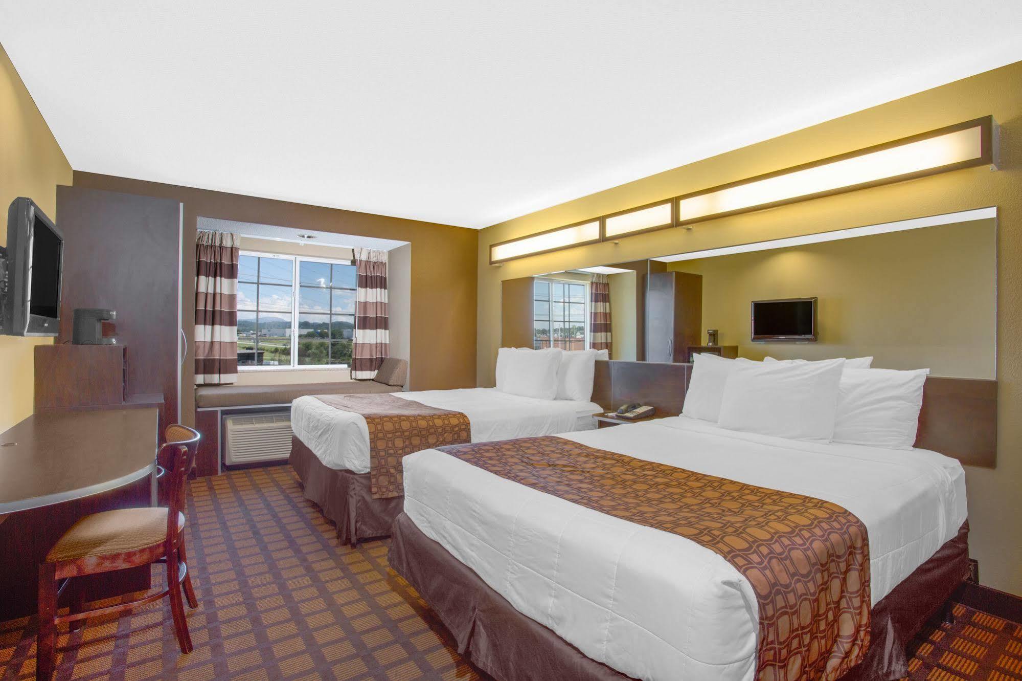 Microtel Inn & Suites By Wyndham Harrisonburg Extérieur photo