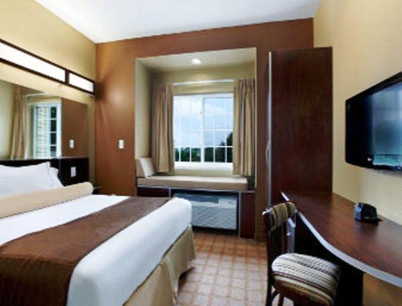 Microtel Inn & Suites By Wyndham Harrisonburg Extérieur photo